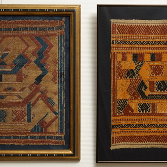 Twee rituele Tampan textiel fragmenten, Lampung, Indonesië, 19e eeuw