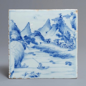 Un carreau en porcelaine de Chine bleu et blanc à décor d'un paysage montagnard, Kangxi
