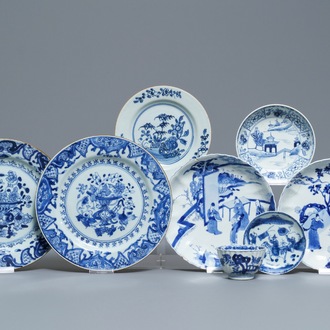 Un lot varié en porcelaine de Chine bleu et blanc, Kangxi/Qianlong