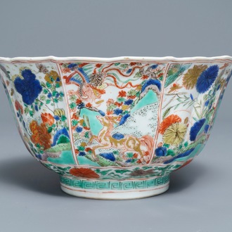 A lobed Chinese famille verte bowl, Kangxi