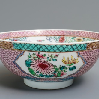 A Chinese famille rose eggshell bowl with floral design, Yongzheng