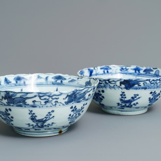 A pair of Chinese blue and white bowls, Wanli