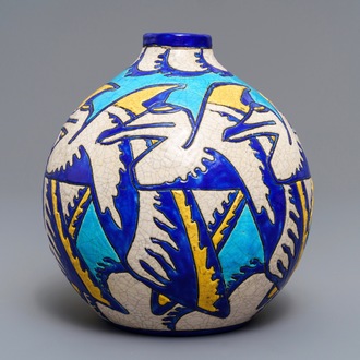 Een art deco vaas met glanzend craquelé glazuur, Charles Catteau voor Boch Kéramis, 1e helft 20e eeuw