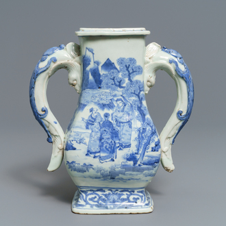 A Chinese blue and white chilong-handled vase, 17/18th C.