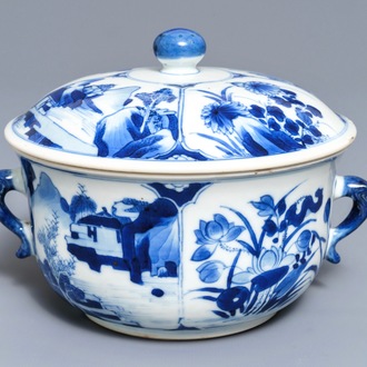 A Chinese blue and white two-handled porringer and cover, Kangxi