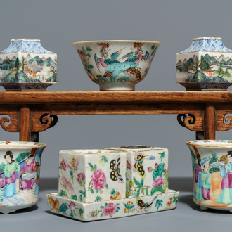 A varied collection of Chinese famille rose wares, 19/20th C.