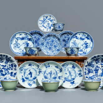 Une collection variée en porcelaine de Chine bleu et blanc, Kangxi