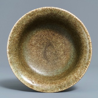 A Chinese ge-type crackle-glazed bowl, Qianlong