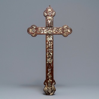 A Chinese mother-of-pearl-inlaid wooden apostle cross, prob. Macau, 18/19th C.
