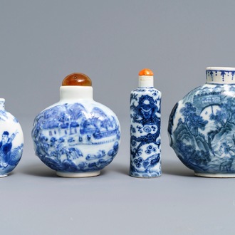 Four Chinese blue and white porcelain snuff bottles, 19/20th C.
