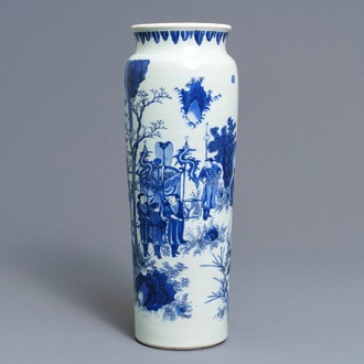 Een fraaie Chinese blauwwitte rouleau vaas met figuratief decor rondom, Transitie periode