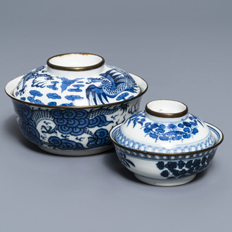 Two Chinese blue and white 'Bleu de Hue' covered bowls for the Vietnamese market, 19th C.