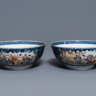 A pair of Chinese famille rose 'mandarin' bowls, Qianlong