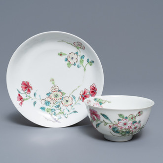 A fine Chinese famille rose cup and saucer with floral design, Yongzheng