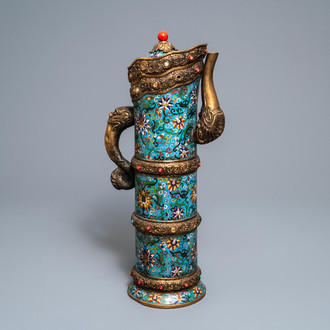 Een grote Chinese cloisonné en ingelegd verguld bronzen 'Duomuhu' kan, Republiek, 20e eeuw