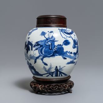 Een Chinese blauw-witte gemberpot met spelende zotjes, Kangxi