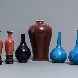 Six vases en porcelaine de Chine monochrome, Kangxi et après