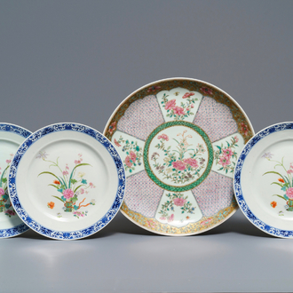 A fine Chinese famille rose dish and three floral plates, 19/20th C.