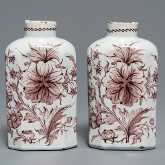 A pair of manganese Dutch Delft tea caddies with floral design, 18th C.