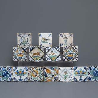 Sixteen polychrome Dutch Delft tiles with birds and flowers, 16/17th C.