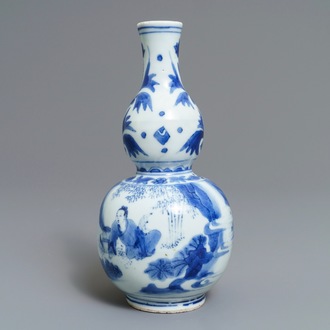 A Chinese blue and white double gourd vase with the calligrapher Wang Xizhi, Transitional period