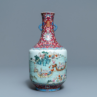 Un vase impérial en porcelaine de Chine famille rose, marque et époque de Jiaqing