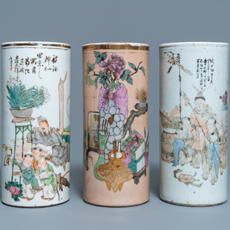 Trois porte-chapeaux en porcelaine de Chine qianjiang cai, 19/20ème