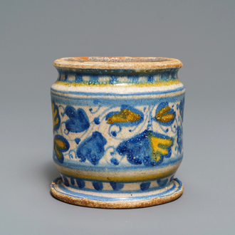 A polychrome Antwerp maiolica albarello, 2nd half 16th C.