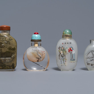 Quatre tabatières en verre peinte à l'intérieur, Chine, 19/20ème