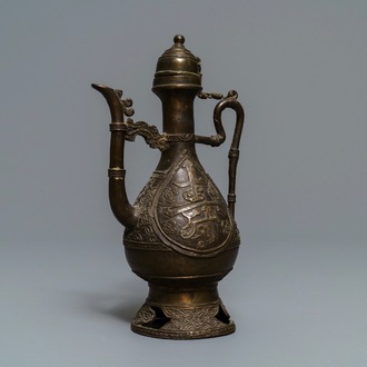 A Chinese bronze ewer for the Islamic market, 17/18th C.