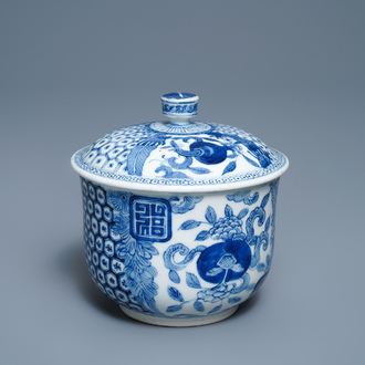 A Chinese blue and white Vietnamese market 'Bleu de Hue' bowl and cover, 19th C.