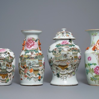 Quatre vases en porcelaine de Chine qianjiang cai, 19/20ème