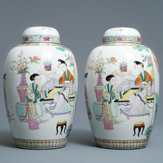 A pair of fine Chinese famille rose 'ladies' vases, 19/20th C.