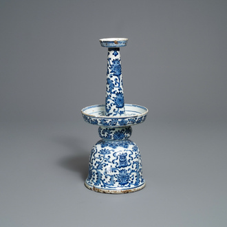 A large Chinese blue and white candleholder with floral design, Qianlong/Jiaqing