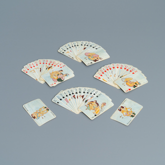 Un jeu de cartes en ivoire aux miniatures érotiques, Inde, début du 20ème