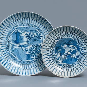 Two Chinese blue and white kraak porcelain dishes with deer and a grasshopper, Wanli