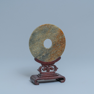Un disque bi en jade, Chine, période des Royaumes combattants ou après