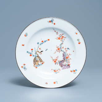 A polychrome Meissen porcelain plate with a tiger in Kakiemon style, Germany, 18th C.