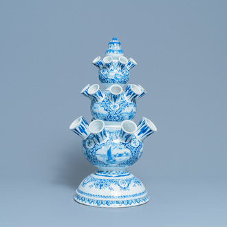 A large Dutch Delft blue and white tulip vase, 19th C.