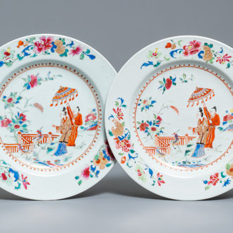 A pair of Chinese famille rose plates after Cornelis Pronk: 'Dames au parasol', Qianlong
