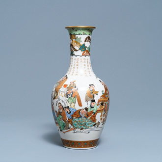 Un vase en grès de Satsuma à décor de sages, Meiji, 19ème