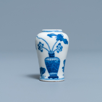 A Chinese blue and white snuff bottle, Yongzheng mark, 18/19th C.