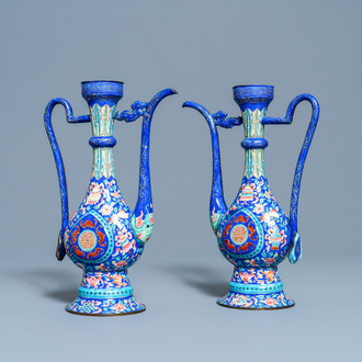 A pair of Chinese Canton enamel ewers for the Vietnamese market, 1st half 19th C.