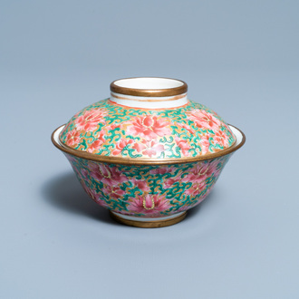 A Chinese Thai market Bencharong bowl and cover, 19th C.