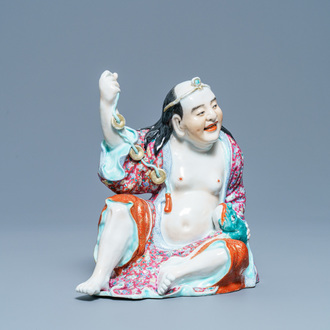 Une figure de Liu Hai en porcelaine de Chine famille rose, marque en creux, République