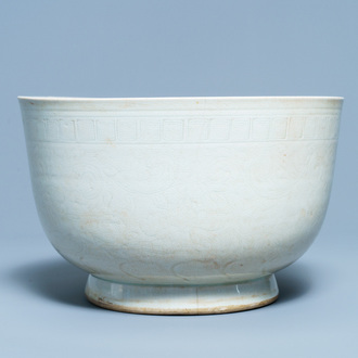 A large Chinese Dehua bowl with incised design, Ming