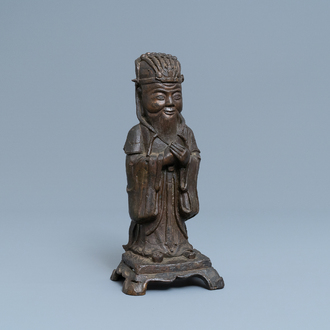 Een Chinese bronzen figuur van Wenchang Wang met inscriptie, Qing