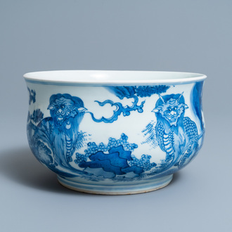 Een Chinese blauw-witte wierookbrander met mythische dieren, Transitie periode