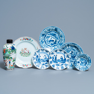 Five Chinese blue and white plates, a famille rose dish and a famille verte vase, Wanli and later