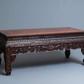 A Chinese huanghuali wood 'kangzhuo' low table, 18th C.